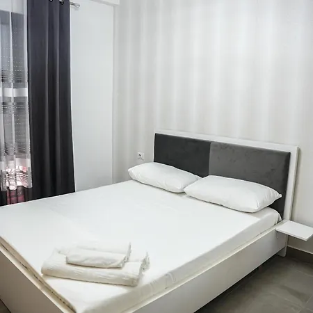 A-rent Apartment
